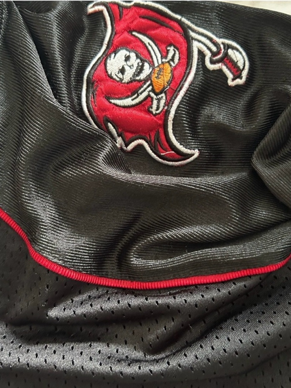 Tampa Bay Buccaneers Unisex Oversized Football Jersey- Black/Red #76 - Picture 3 of 3